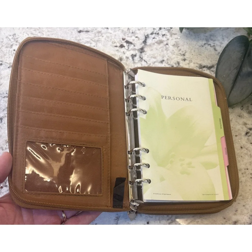 Franklin Covey? Compact Brown Leather Planner Organizer Wallet Binder READ